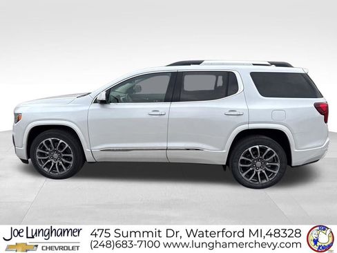 Used 2023 GMC Acadia Denali w/ Denali Ultimate Package image 7