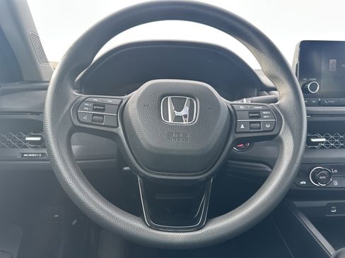 Used 2023 Honda Accord EX image 18