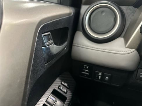 Used 2014 Toyota RAV4 XLE AWD/4WD image 16