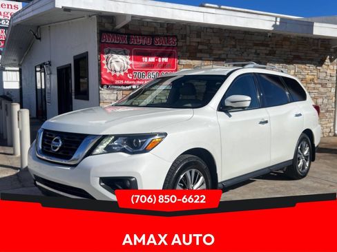 Used 2018 Nissan Pathfinder SL image 1