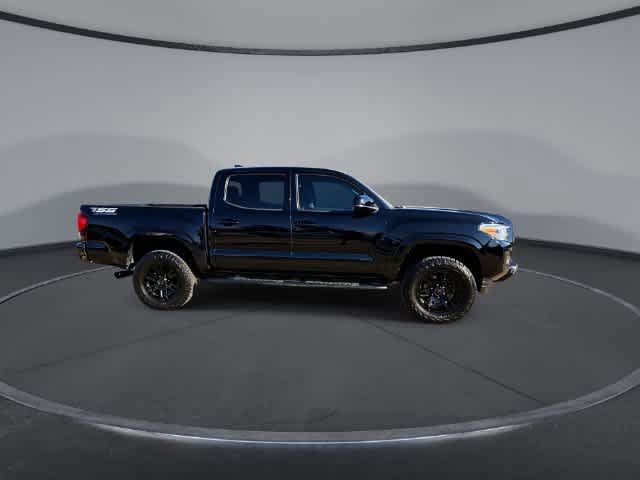 Used 2022 Toyota Tacoma SR AWD/4WD image 9