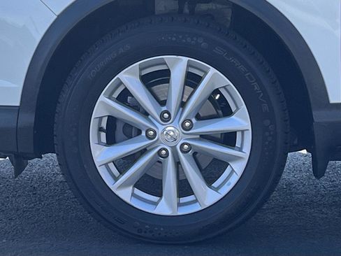 Used 2017 Nissan Rogue Sport S w/ S Appearance Package AWD/4WD image 32
