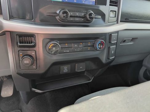 Used 2021 Ford F150 XLT AWD/4WD image 17