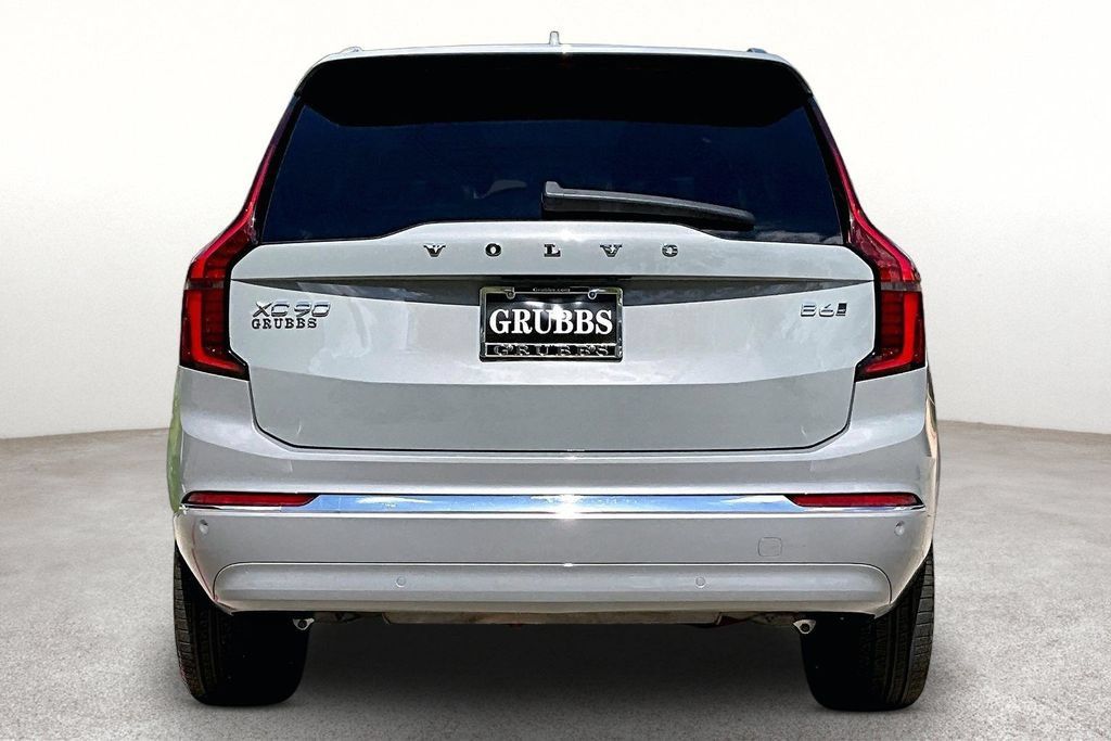 Certified 2026 Volvo XC90 B6 Plus AWD/4WD image 5
