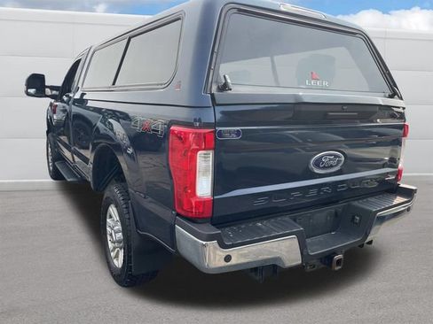 Used 2017 Ford F250 XLT w/ XLT Value Package AWD/4WD image 3