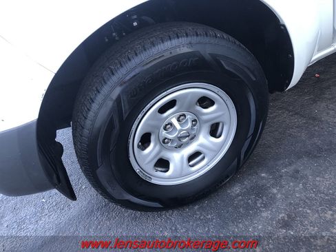 Used 2016 Nissan Frontier S image 22