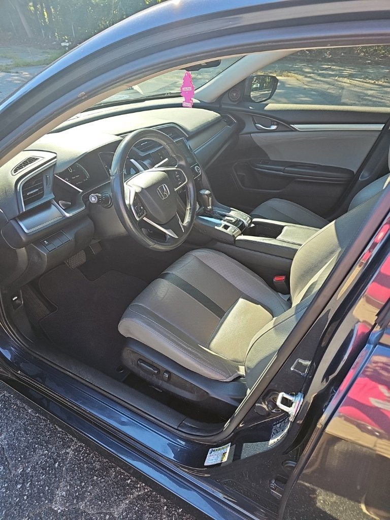 Used 2018 Honda Civic EX-L image 14