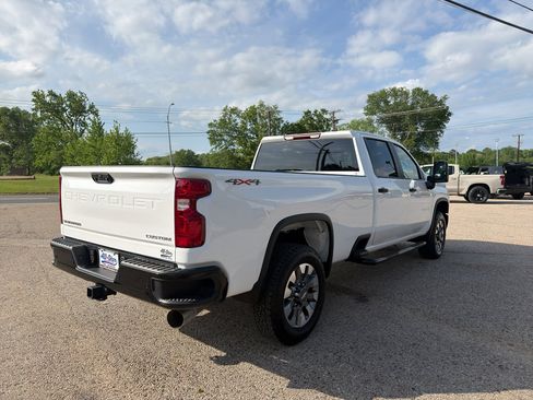 Used 2025 Chevrolet Silverado 2500 Custom w/ Custom Value Package AWD/4WD image 10