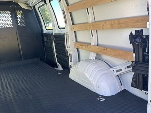 Used 2023 GMC Savana 2500 w/ Driver Convenience Package image 46