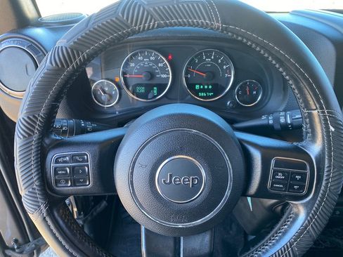 Used 2018 Jeep Wrangler Sport image 13