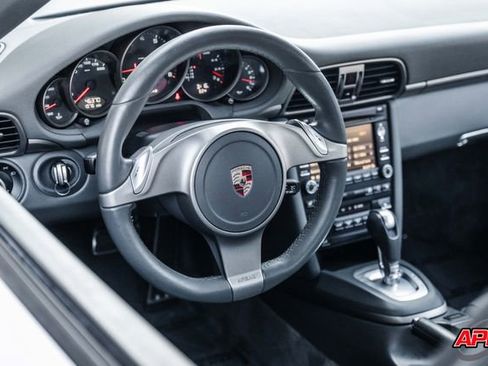 Used 2009 Porsche 911 Carrera image 6