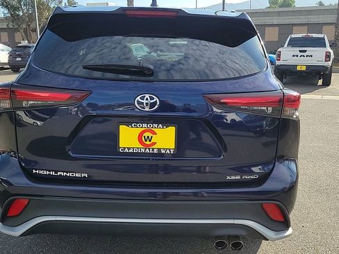 Used 2024 Toyota Highlander XSE image 6