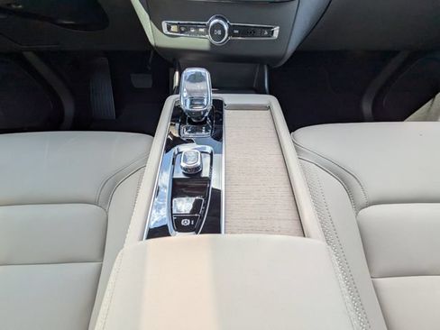 Used 2026 Volvo XC90 B5 Plus AWD/4WD image 23