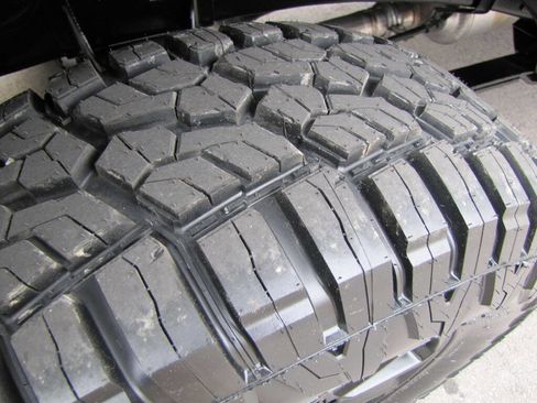 Used 2017 Toyota Tundra SR5 image 32