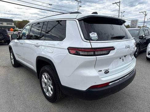 Used 2023 Jeep Grand Cherokee L Limited AWD/4WD image 3