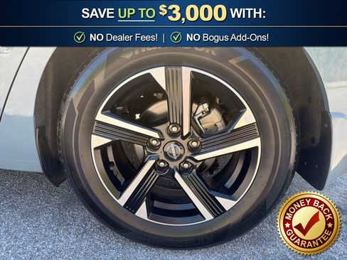 Used 2025 Nissan Sentra SV image 10