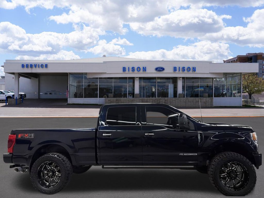Used 2022 Ford F250 Platinum AWD/4WD image 2