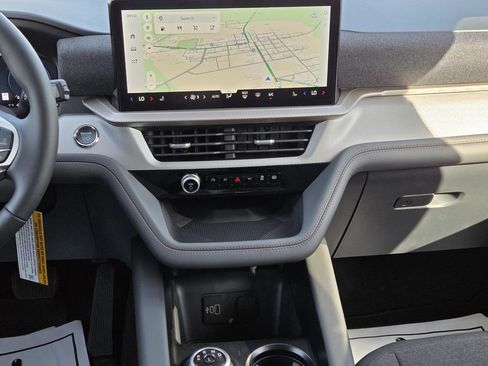 New 2026 Ford Explorer Active RWD image 13