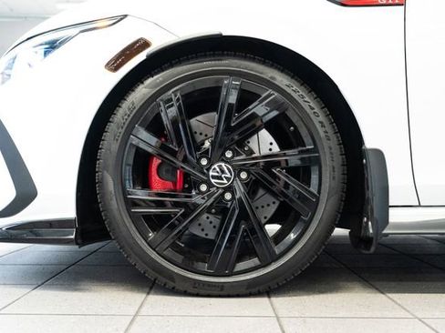 Used 2022 Volkswagen GTI SE image 7
