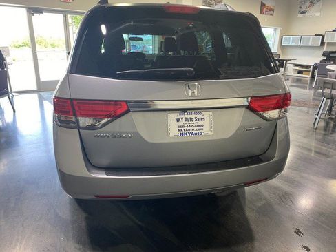 Used 2016 Honda Odyssey SE image 8