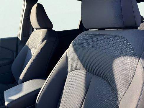 Certified 2025 Subaru Forester Premium AWD/4WD image 11