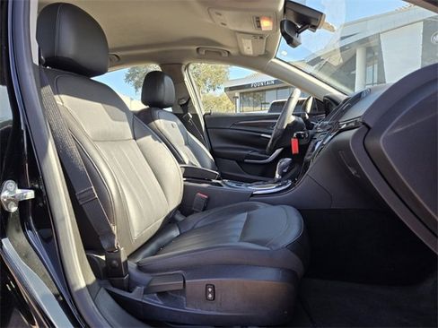 Used 2016 Buick Regal image 16