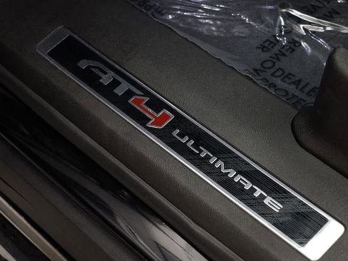 Used 2025 GMC Yukon AT4 Ultimate image 7