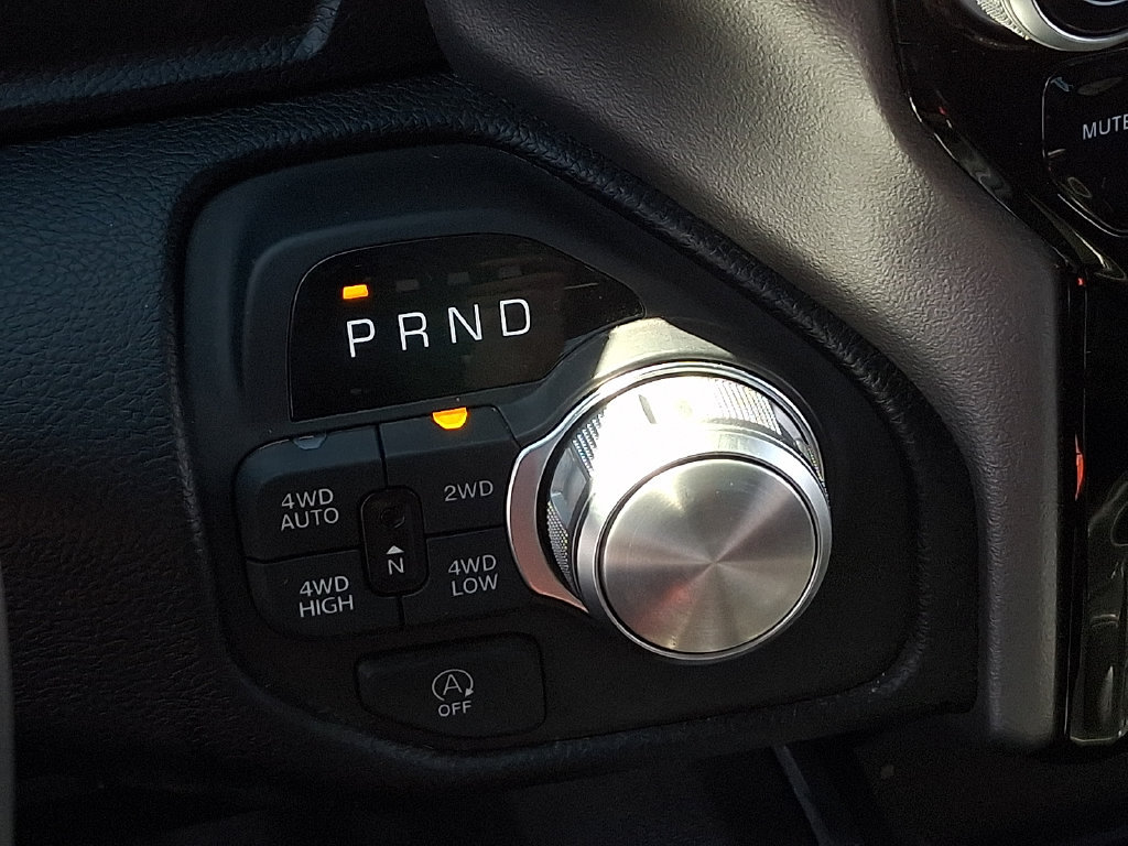 Used 2026 RAM 1500 Laramie AWD/4WD image 14