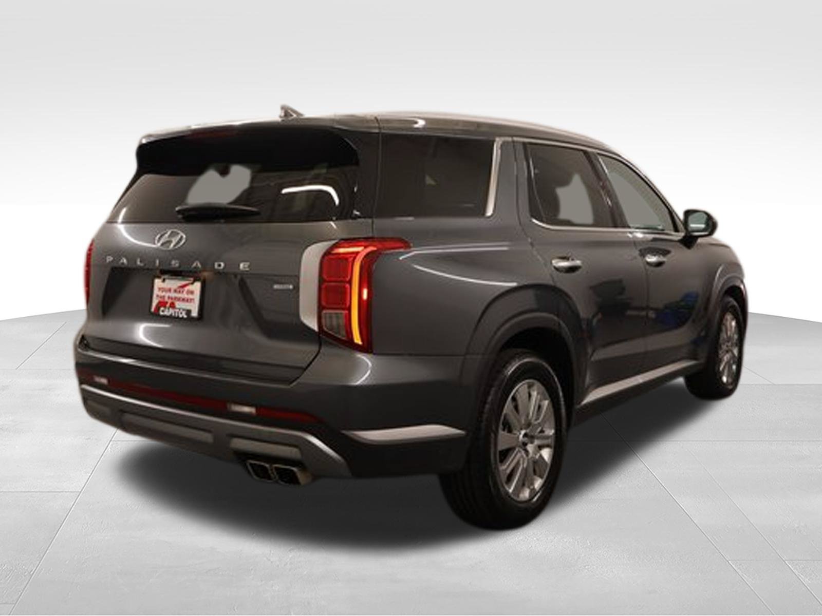 Used 2025 Hyundai Palisade SEL AWD/4WD image 2