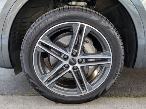 Used 2024 Audi Q5 e Premium Plus w/ Premium Plus Package image 27