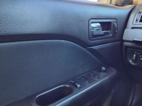 Used 2011 Ford Fusion SE w/ 202A Rapid Spec Order Code image 17