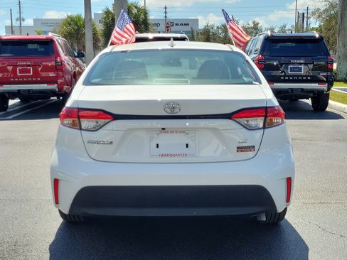 Used 2023 Toyota Corolla LE image 10