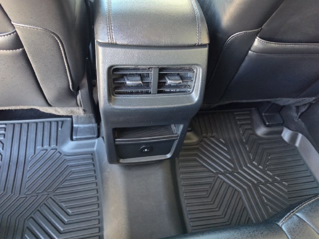 Used 2024 Ford Edge SEL AWD/4WD image 26