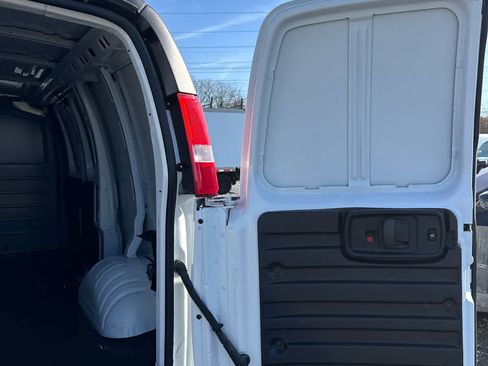 New 2025 GMC Savana 2500 Work Van w/ Driver Convenience Package image 5