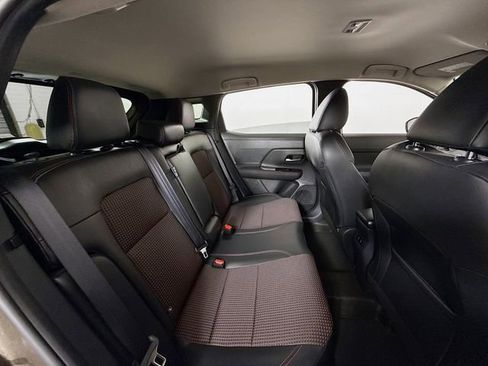 Certified 2025 Nissan Kicks SR image 26