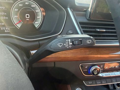 Used 2021 Audi Q5 2.0T Premium Plus w/ Premium Plus Package AWD/4WD image 28