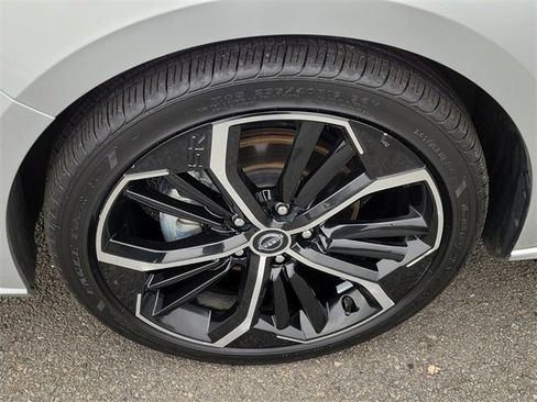 Used 2023 Nissan Altima 2.5 SR image 18