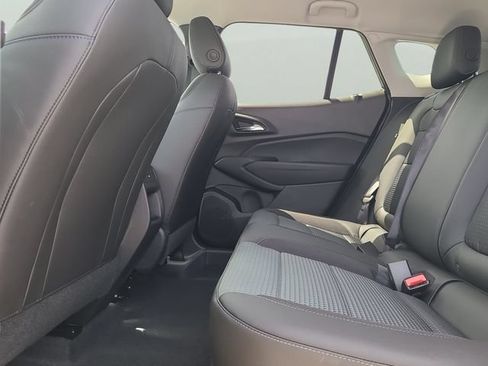 New 2026 Chevrolet Trax LT w/ Midnight Edition FWD image 11