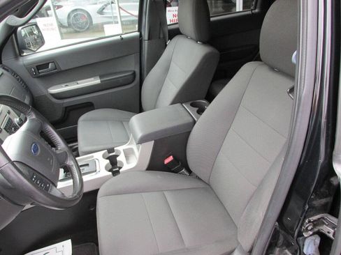 Used 2012 Ford Escape XLT FWD image 9