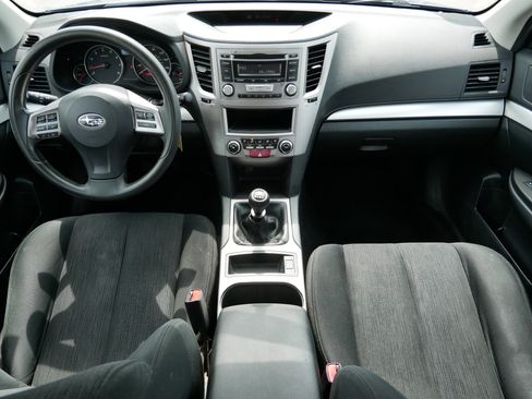 Used 2013 Subaru Outback 2.5i AWD/4WD image 10