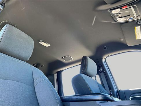 Used 2025 RAM 2500 Big Horn AWD/4WD image 13