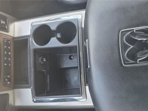 Used 2015 RAM 2500 Laramie w/ Black Appearance Group AWD/4WD image 18