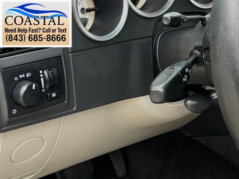 Used 2005 Dodge Magnum SE RWD image 9