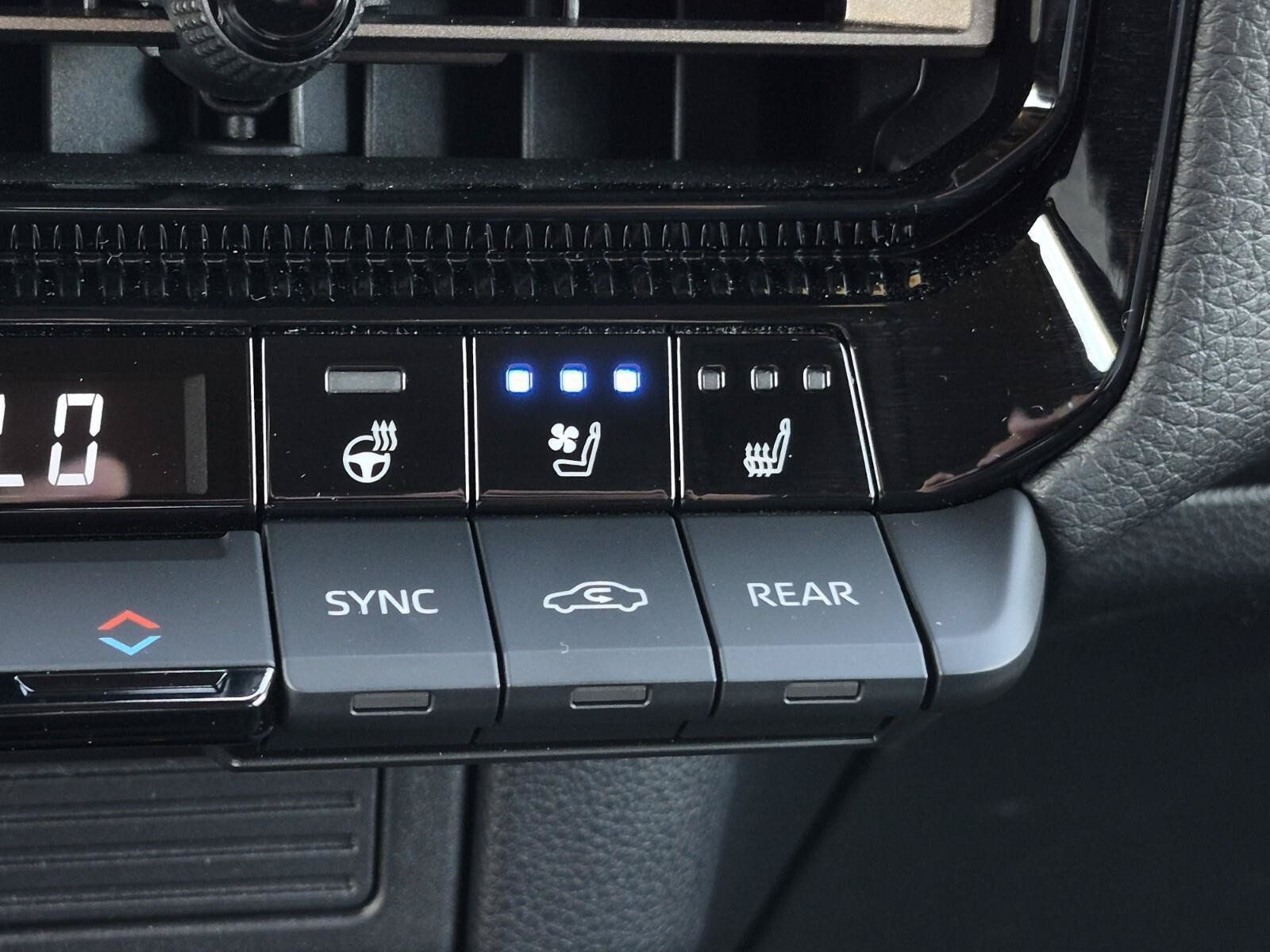 Used 2025 Toyota Land Cruiser w/ Premium Package AWD/4WD image 35