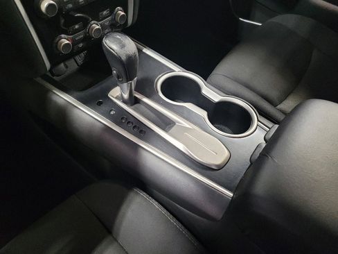 Used 2019 Nissan Pathfinder SV image 26