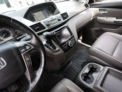 Used 2015 Honda Odyssey Touring Elite image 43
