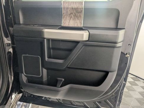 Used 2017 Ford F250 Lariat w/ Chrome Package AWD/4WD image 33