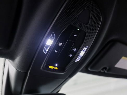 New 2026 Porsche Cayenne Coupe AWD/4WD image 21