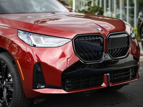 New 2026 BMW X3 xDrive30 w/ Premium Package AWD/4WD image 2
