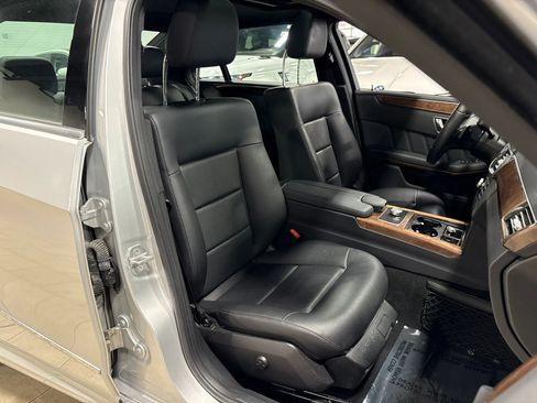 Used 2013 Mercedes-Benz E 350 4MATIC Sedan image 10